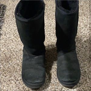 Women’s sz 7 UGGS tall black